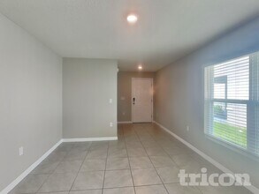 12177 Downy Birch Dr in Riverview, FL - Building Photo - Building Photo