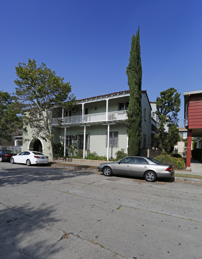 839 S Gramercy Pl in Los Angeles, CA - Foto de edificio - Building Photo