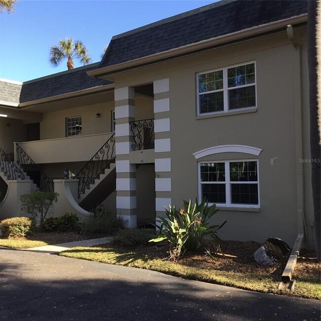 property at 44 Country Club Dr