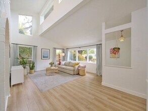 1641 NW 31st Ave in Camas, WA - Building Photo - Building Photo