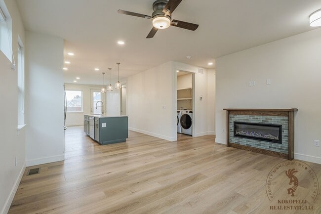 915 Caledonia Ct in Fruita, CO - Building Photo - Building Photo