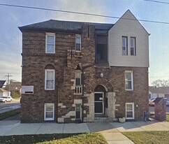 7542 Manor in Dearborn, MI - Building Photo