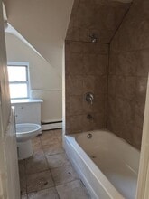 356 Hamilton Ave in Paterson, NJ - Foto de edificio - Building Photo