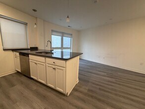 2451 Frankford Ave in Philadelphia, PA - Building Photo - Building Photo