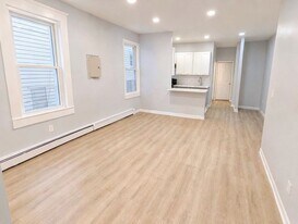 445 Broadway, Unit 1L in Newark, NJ - Building Photo
