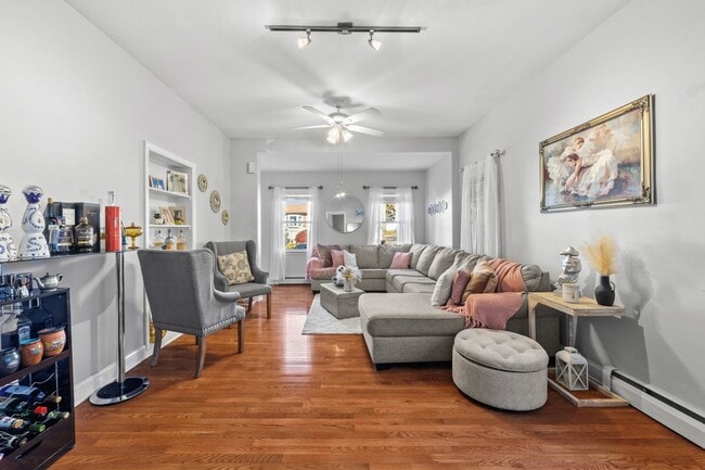 7 Webster St