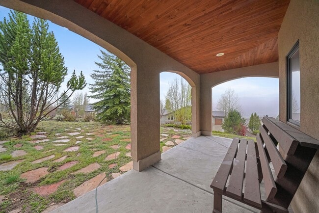 9154 Daybreaker Dr in Park City, UT - Building Photo - Building Photo