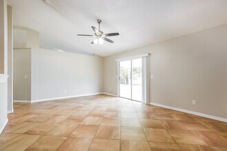 3715 Running Water Dr in Orlando, FL - Building Photo - Building Photo