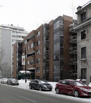 Le Noble in Montréal, QC - Building Photo