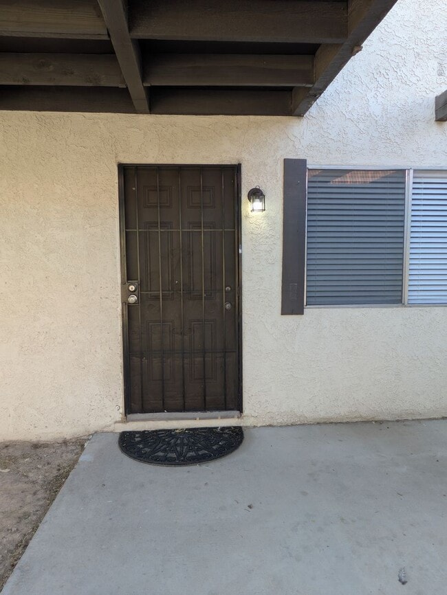 1709 Cordoba Ln in Las Vegas, NV - Building Photo - Building Photo