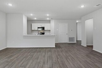 816 Bluffview Dr in Cleburne, TX - Building Photo - Building Photo