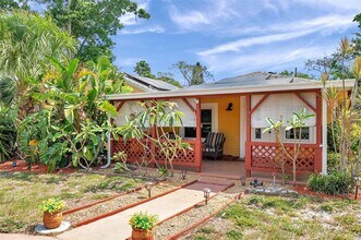 1111 32nd St N in St. Petersburg, FL - Building Photo - Building Photo