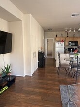 3805 Juno Beach St, Unit 204 in Las Vegas, NV - Foto de edificio - Building Photo