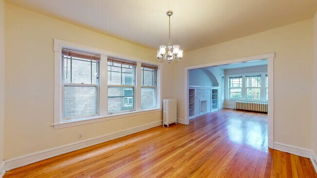 4839 N Kenneth Ave, Unit # 2 in Chicago, IL - Foto de edificio - Building Photo