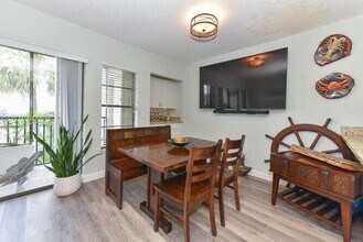 1605 S US Hwy 1, Unit V1-205 in Jupiter, FL - Building Photo - Building Photo