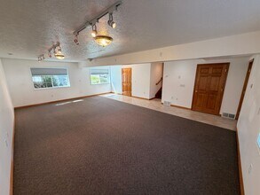 19321 E 8th Ave in Spokane Valley, WA - Building Photo - Building Photo