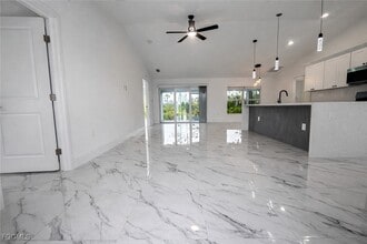 649 Wilmington Pkwy in Cape Coral, FL - Building Photo - Building Photo