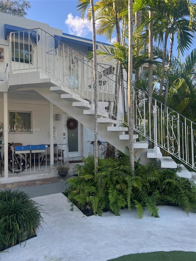 225 SE 16th Ave in Fort Lauderdale, FL - Building Photo - Building Photo