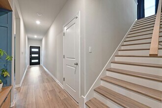 911 Bright Gemstone Wy in Austin, TX - Building Photo - Building Photo