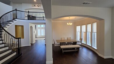 1112 Maverick Dr in Mansfield, TX - Building Photo - Building Photo