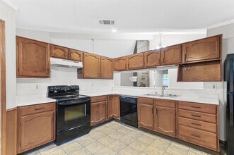 6519 Bridgegate Dr in Spring, TX - Building Photo - Building Photo