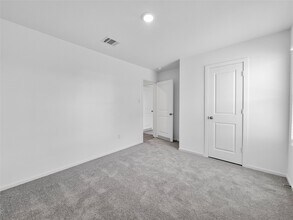 18740 Barrichello Dr in Conroe, TX - Building Photo - Building Photo