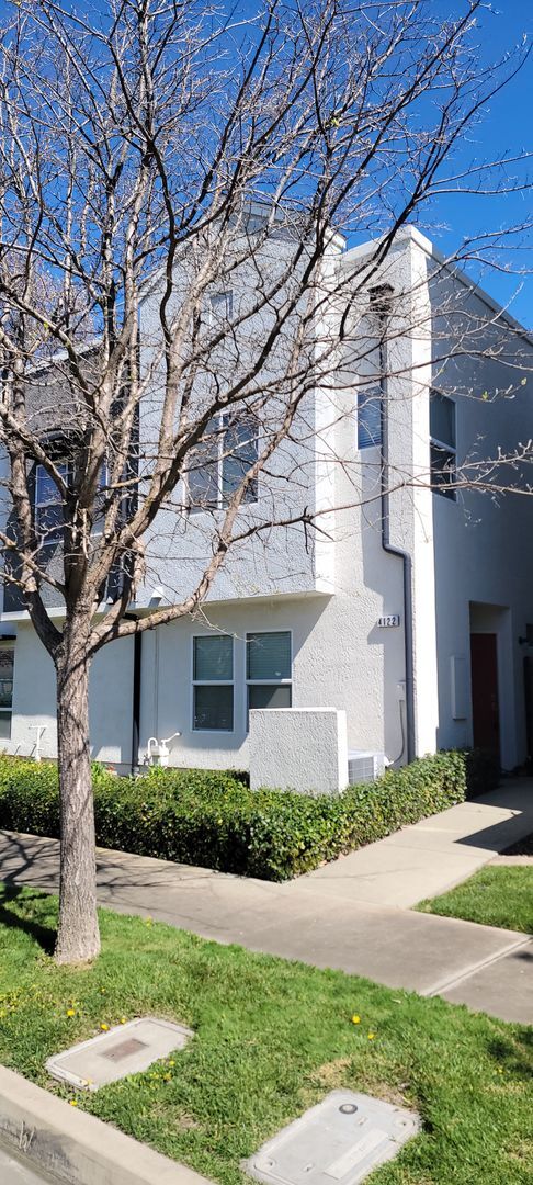 property at 4122 Beechcraft Way