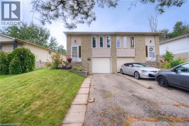 property at 250 Northlake Dr