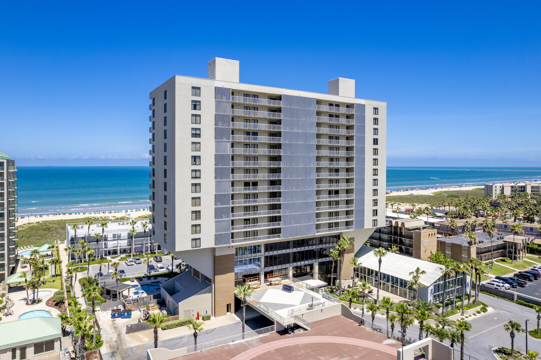 Breakers Plaza Condominiums in South Padre Island, TX - Building Photo