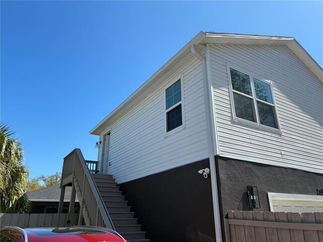 property at 2651 Bayside Dr S