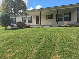 15073 Dunnings Hwy in East Freedom, PA - Building Photo