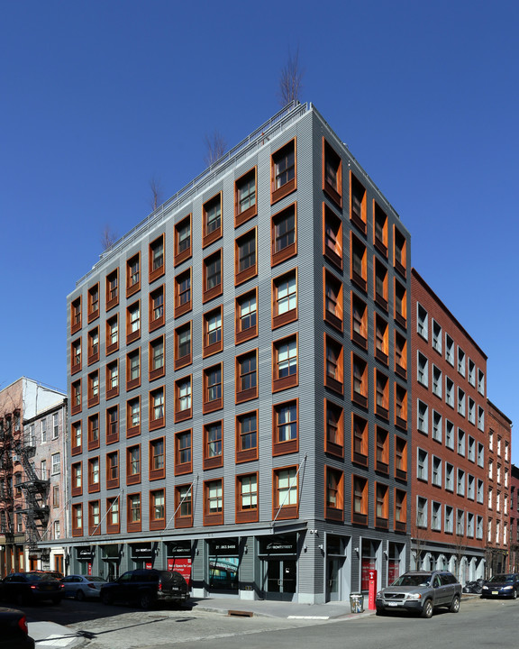 254 Front in New York, NY - Building Photo