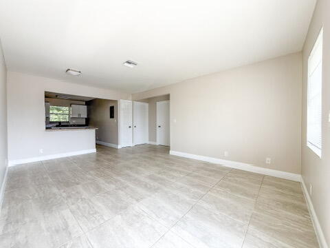 property at 1515 N Federal Hwy