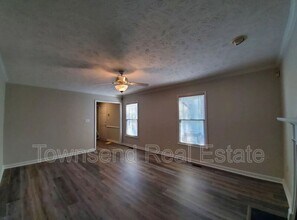 2012 Fig Ct in Fayetteville, NC - Building Photo - Building Photo