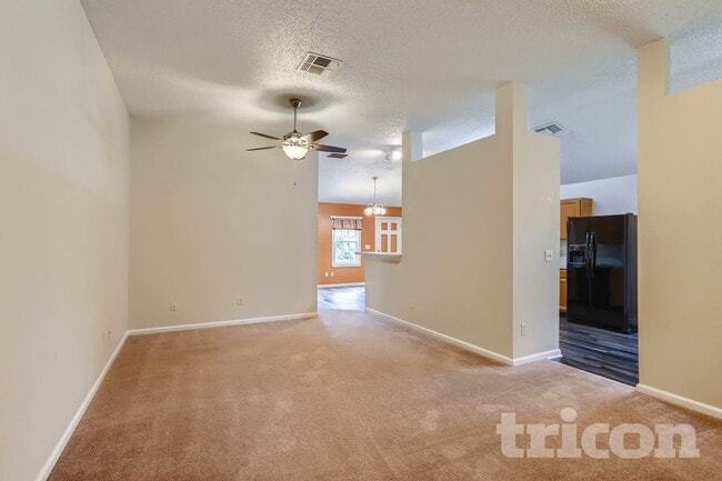 9 Riddle Pl in Palm Coast, FL - Building Photo - Building Photo