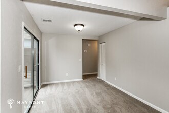 228 Jadetree Dr in Hopkins, SC - Foto de edificio - Building Photo