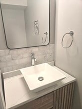 360 W Inverrary Ln in Deerfield, IL - Building Photo - Building Photo