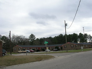 421 Cascade Ave in Rocky Mount, NC - Building Photo - Building Photo