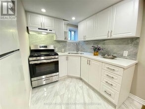 90 Bellamy Rd S in Toronto, ON - Building Photo - Building Photo