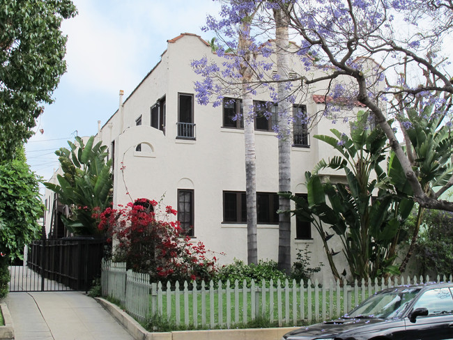 7953 Norton Ave in West Hollywood, CA - Building Photo - Building Photo