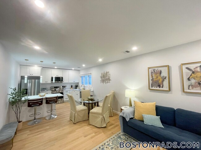 75 Thorndike St in Cambridge, MA - Building Photo - Building Photo