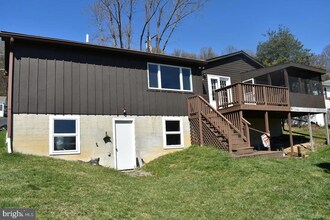 7007 Edgemont Rd in Frederick, MD - Building Photo - Building Photo