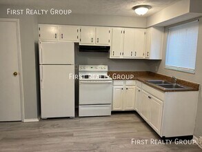 4911 Northcutt Pl in Dayton, OH - Building Photo - Building Photo