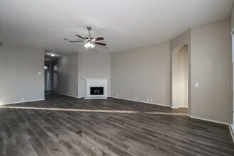 2716 Stallion Dr in Little Elm, TX - Building Photo - Building Photo