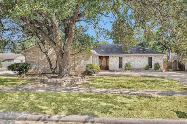 23918 Spring Gum Dr in Spring, TX - Building Photo - Building Photo
