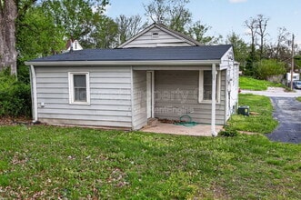 3219 Royalton Ave in Breckenridge Hills, MO - Building Photo - Building Photo