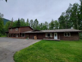 21362 Ginger Lee Dr, Unit Unit A in Anchorage, AK - Building Photo