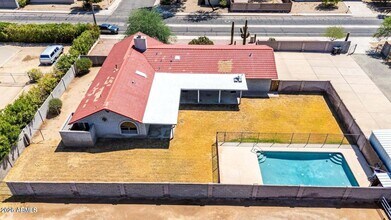 13036 N 36th St in Phoenix, AZ - Building Photo - Building Photo