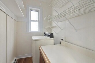 126 Neponset Ave, Unit 1 in Boston, MA - Building Photo - Building Photo