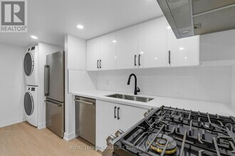 179 Beatrice St in Toronto, ON - Building Photo - Building Photo